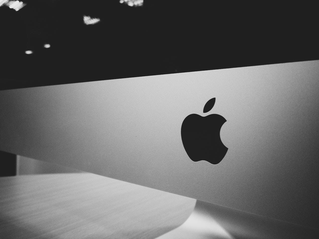 Emarketer Us 28.2m Apple Podcastspereztechcrunch