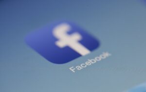 Facebook Trending Hashtags: Navigating the Social Media Buzz